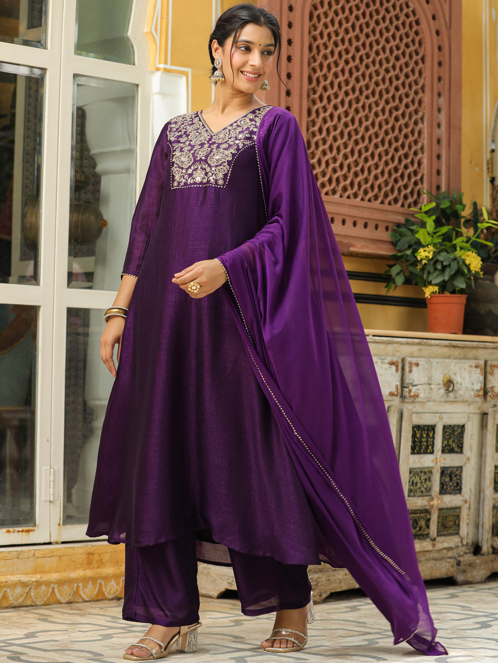 ZERESOUQ-Purple-Silk-Blend-Yoke-Embroidery-3-Piece-Kurta-Set