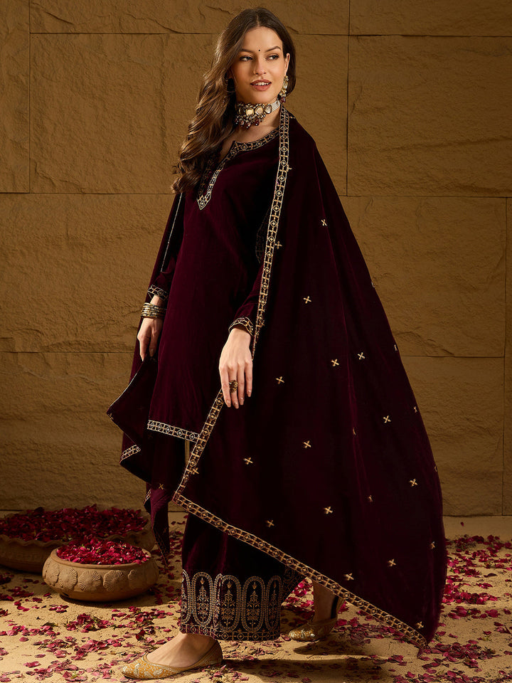 ZERESOUQ-Purple-Velvet-Solid-Embroidered-Straight-Kurta-Palazzos-With-Dupatta