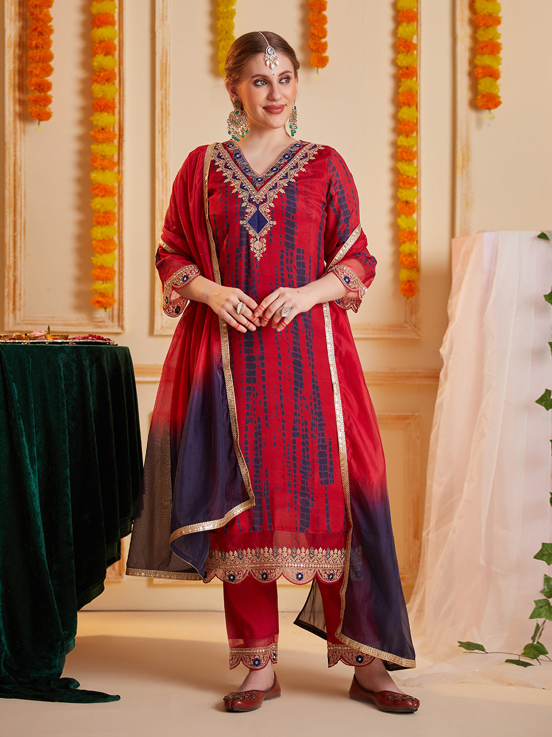 Red-Silk-Blend-Embroidered-3-Piece-Kurta-Set