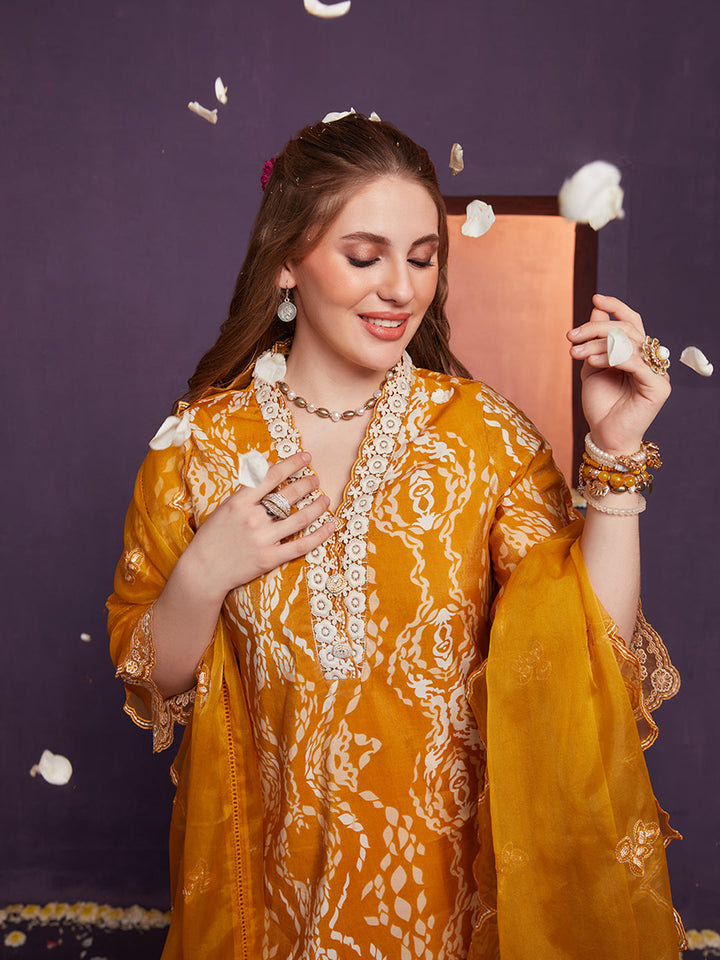 Mustard-Silk-Blend-Abstract-Printed-3-Piece-Kurta-Set