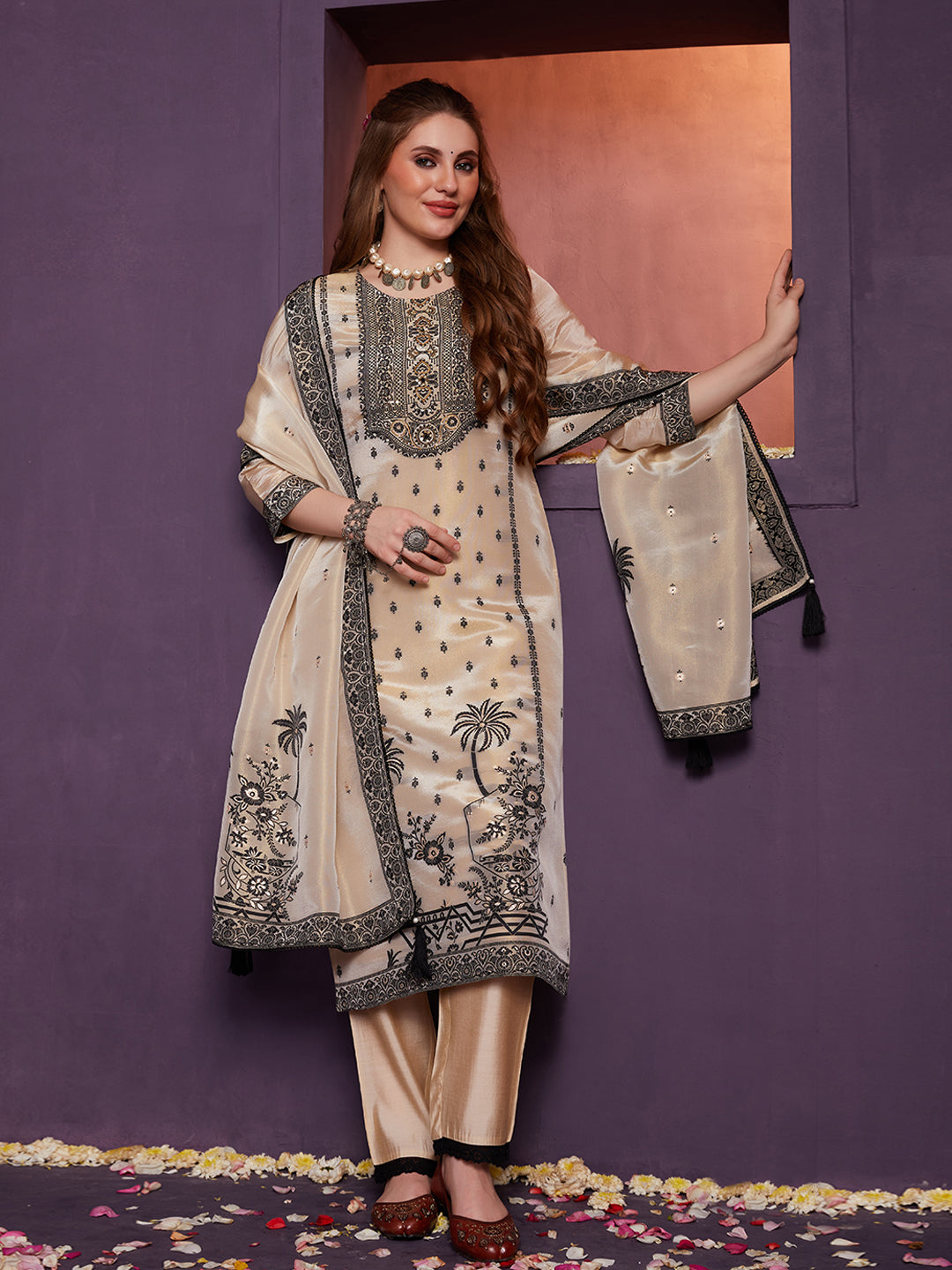 Floral-Silk-Blend-Jacquard-Pattern-3-Piece-Kurta-Set