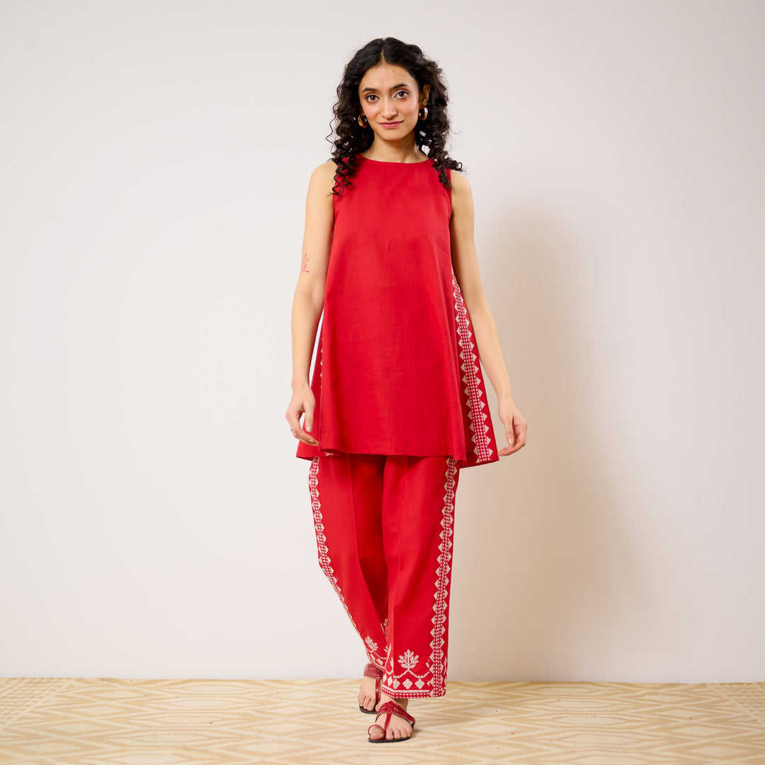 Red-Cotton-Pehar-Statement-Embroidered--Co-Ord-Set