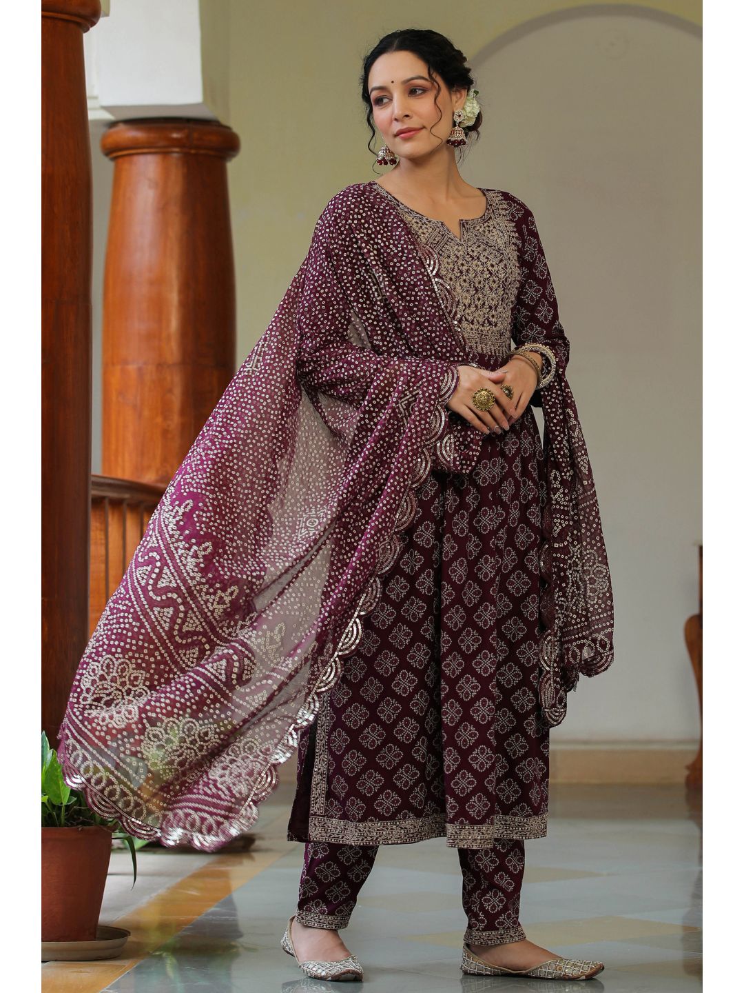 Raatrani Burgundy Bandhani Naira Suit Set