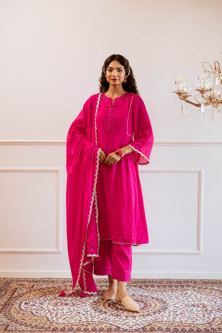 Rani-Pink-Kali-Mulmul-Gotta-Work-Anarkali-Set