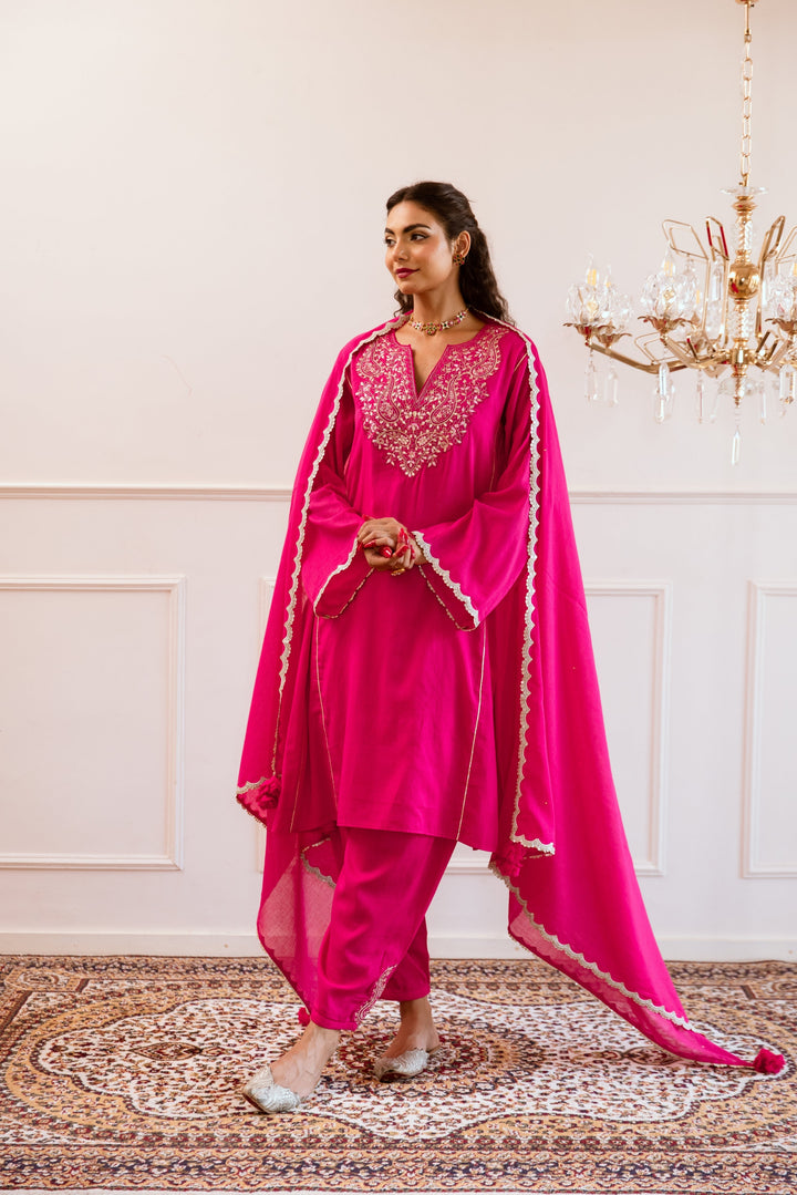 Rani-Pink-Mulmul-Anti-Fit-Anarkali-Set