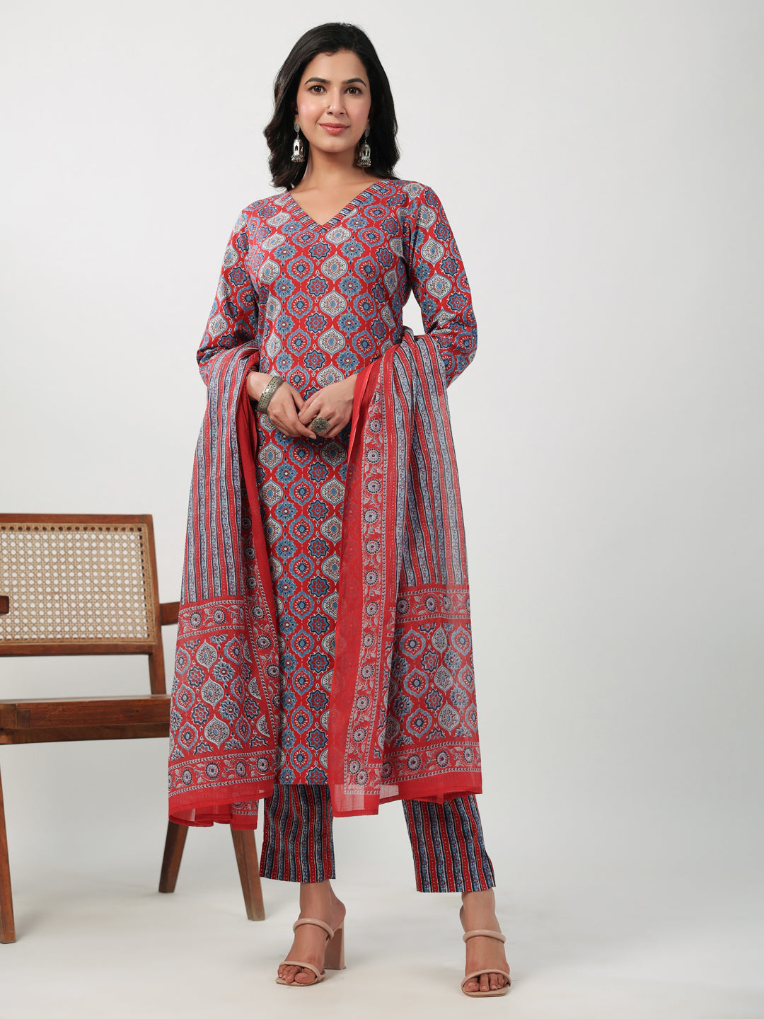 Red-Cambric-Ethnic-Motifs-Print-Straight-3-Piece-Kurta-Set