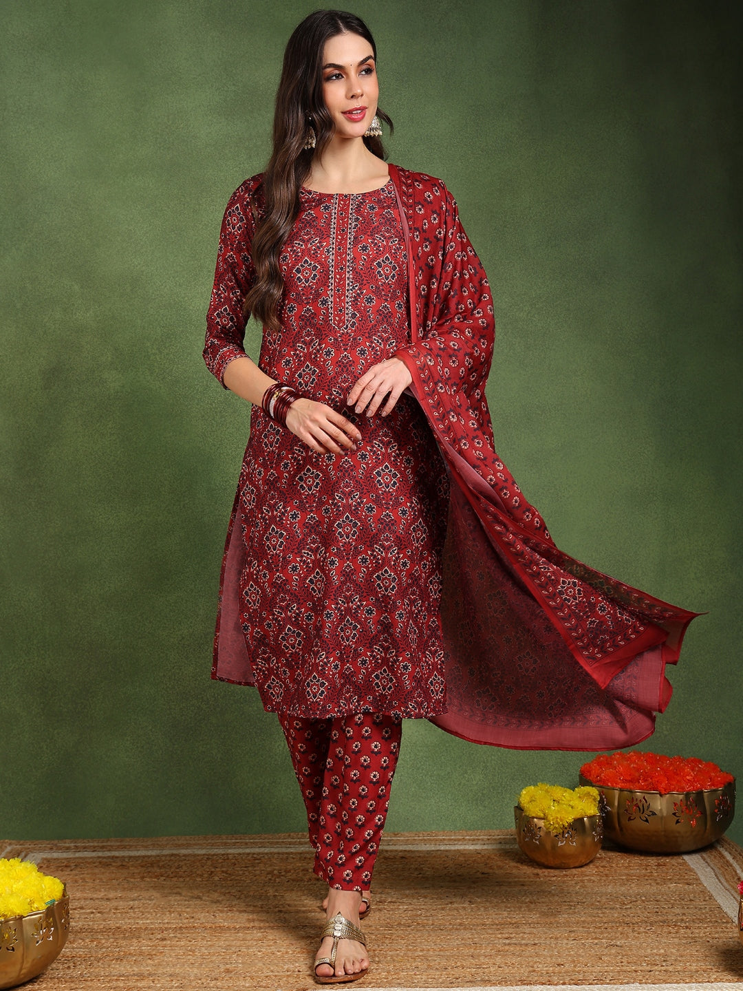 Red-Cotton-Blend-Floral-Printed-Straight-3-Piece-Kurta-Set