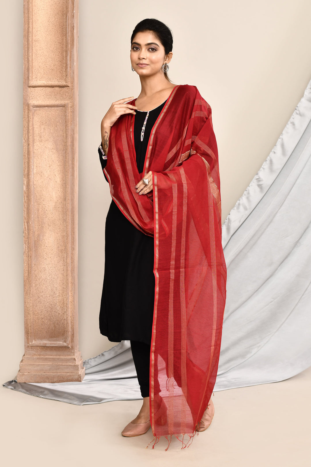 Red-Maheshwari-Dupatta