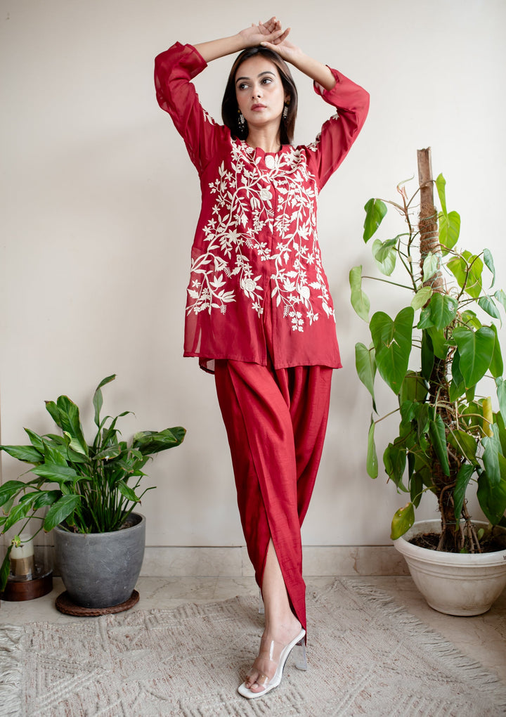 Red-Organza-Organza-Parsi-Embroidery-2-Piece-Kurta-Set