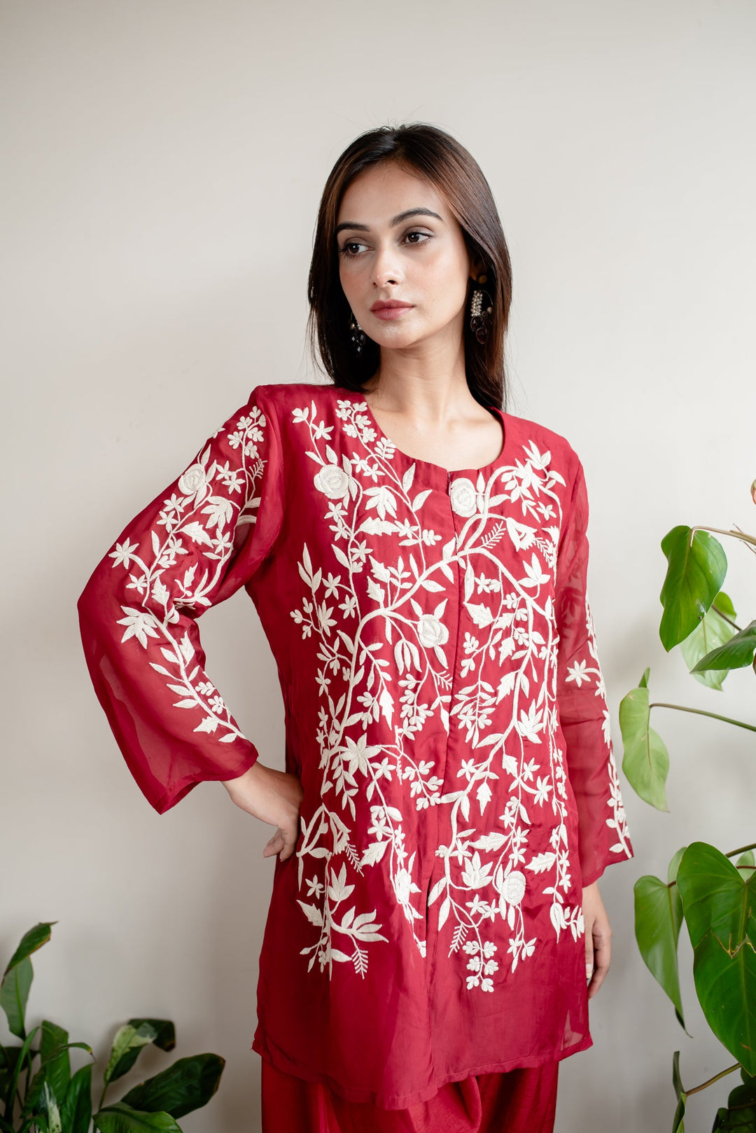 Red-Organza-Organza-Parsi-Embroidery-2-Piece-Kurta-Set