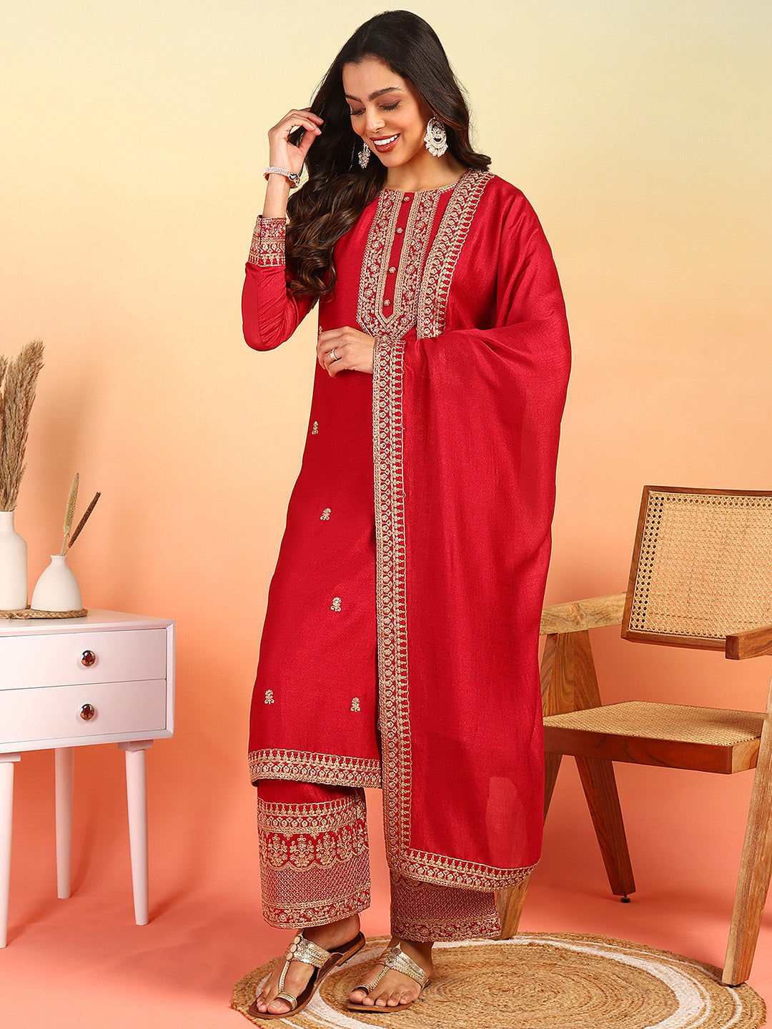 Red-Silk-Blend-Embroidered-3-Piece-Kurta-Set