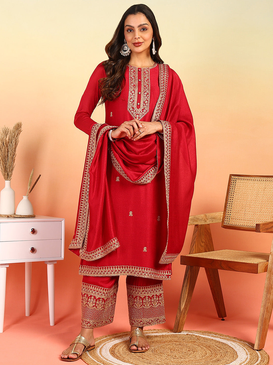 Red-Silk-Blend-Embroidered-3-Piece-Kurta-Set