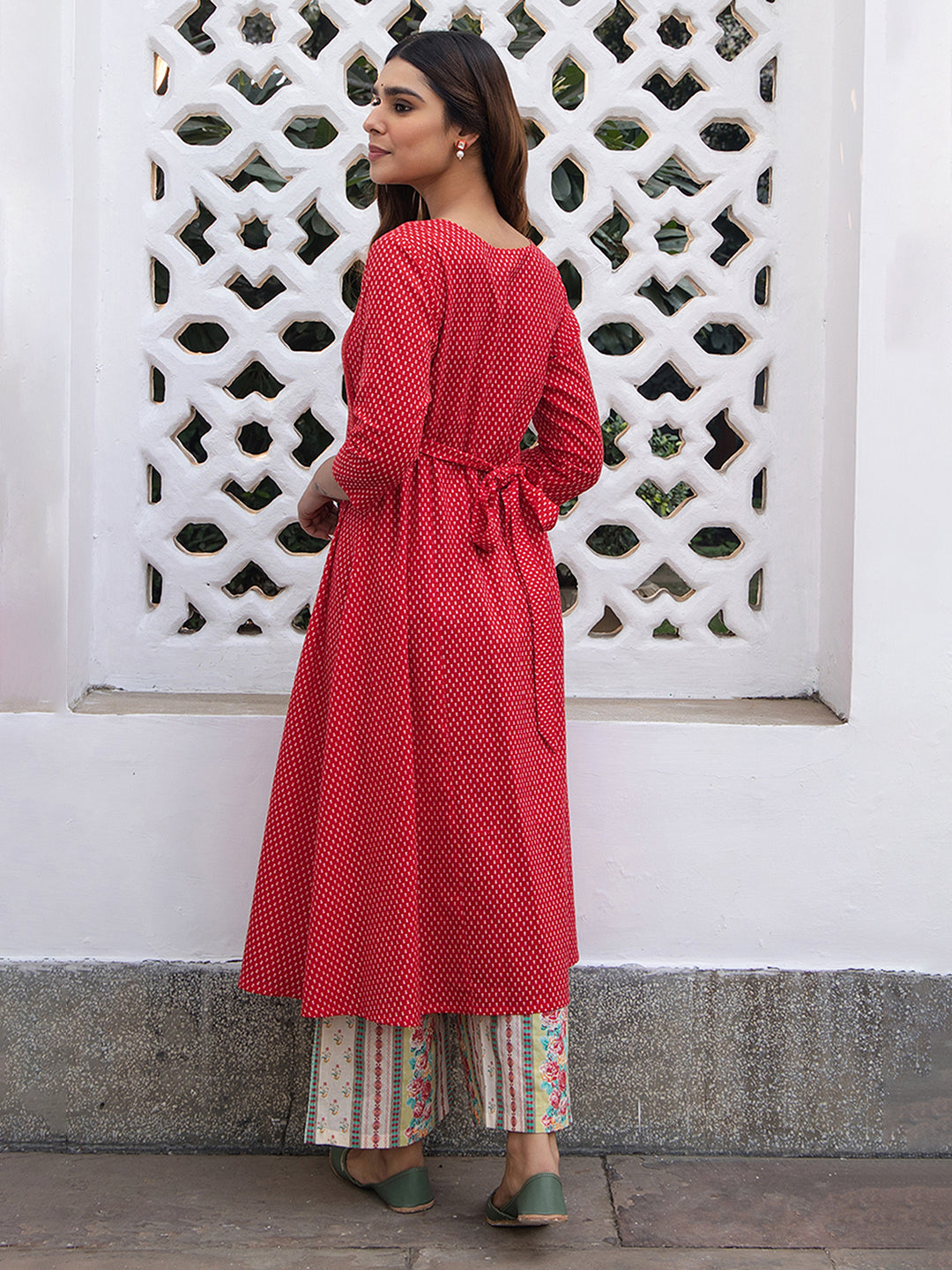 Red-&-Off-White-Cambric-A-Line-2-Piece-Kurta-Set