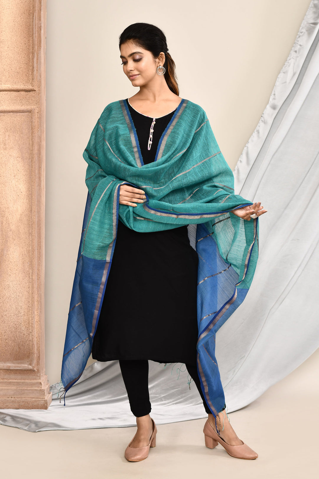 Royal-Blue-Maheshwari-Dupatta