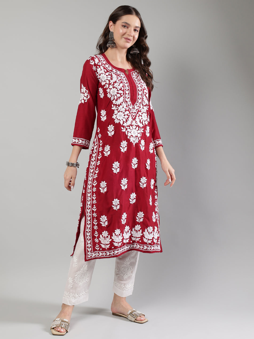 Maroon-Muslin-Hand-Embroidered-Kurta