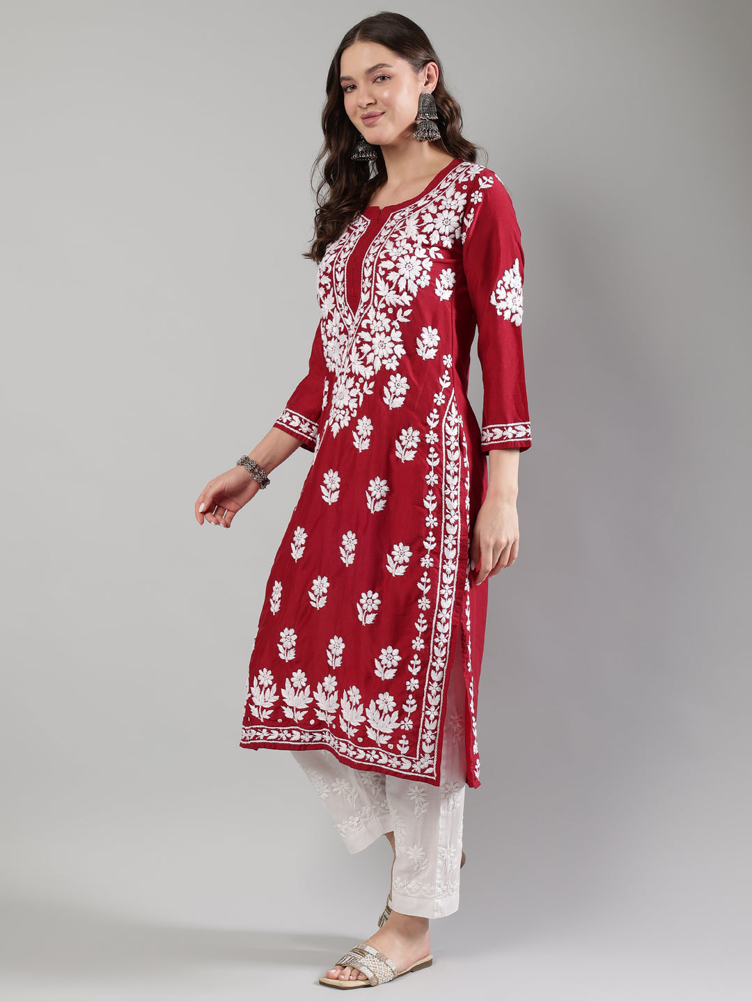 Maroon-Muslin-Hand-Embroidered-Kurta