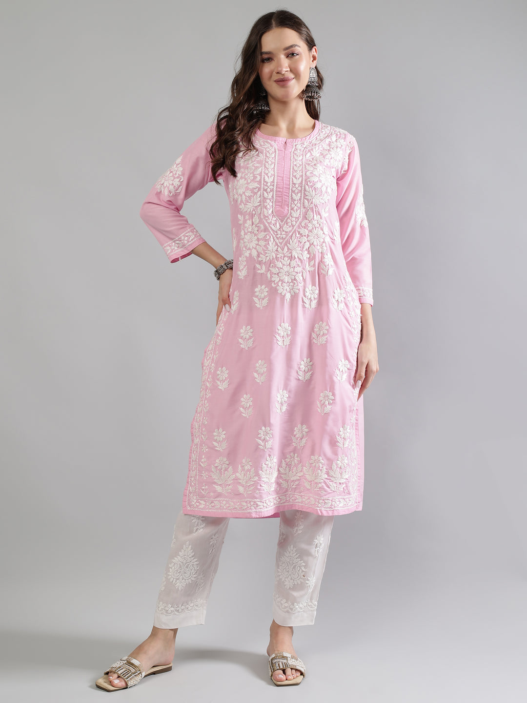 Pink-Muslin-Hand-Embroidered-Chikankari-Kurta