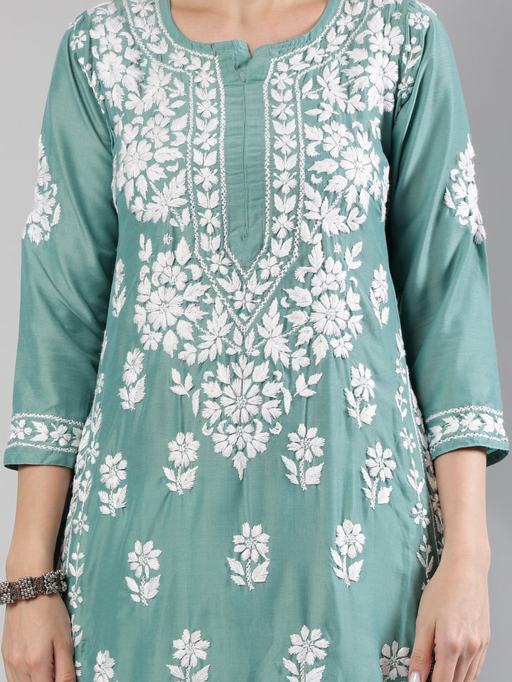 Green-Muslin-Hand-Embroidered-Kurta