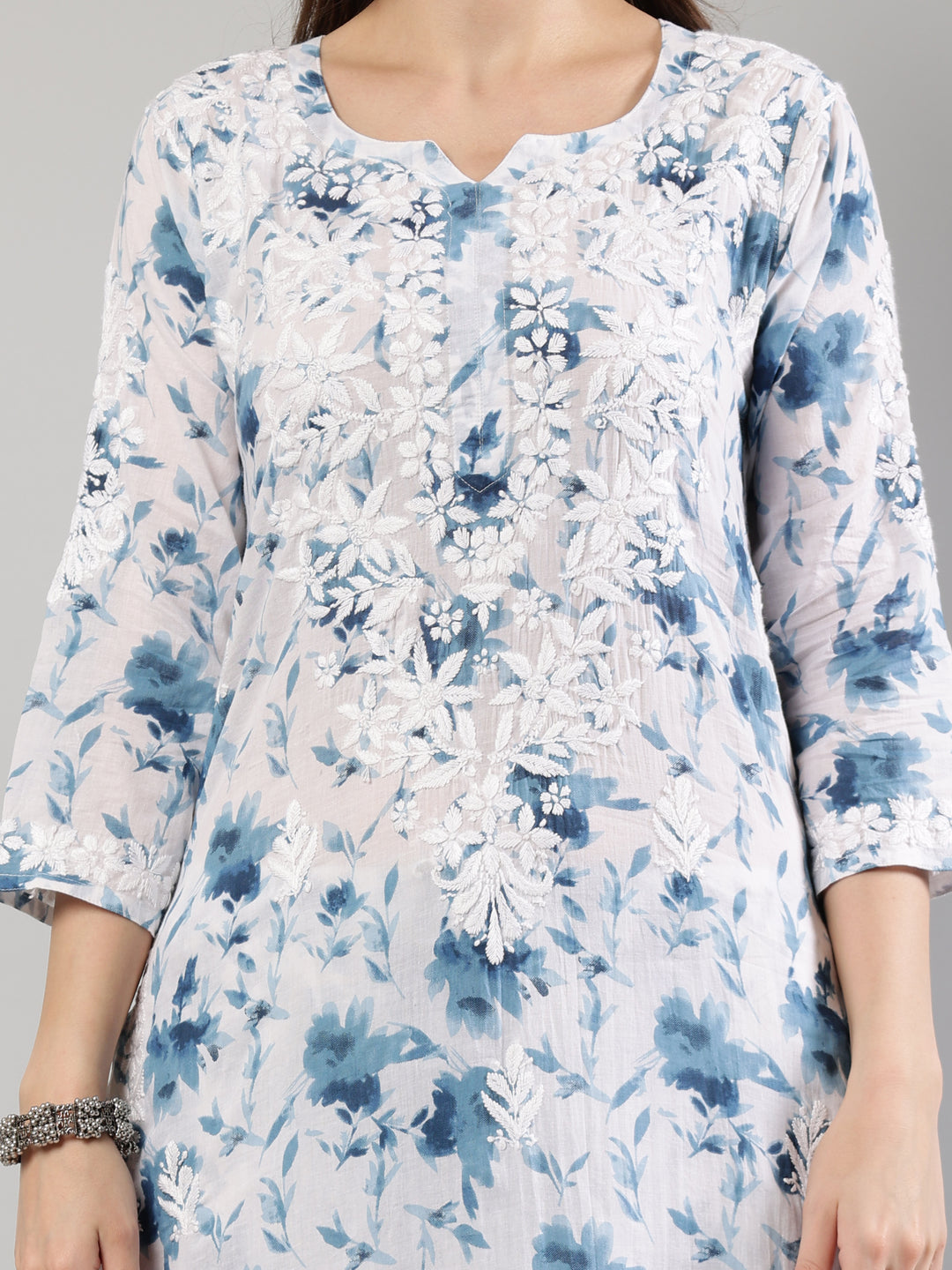 White-Cotton-Embroidered-Lucknowi-Chikankari-Kurta-Set