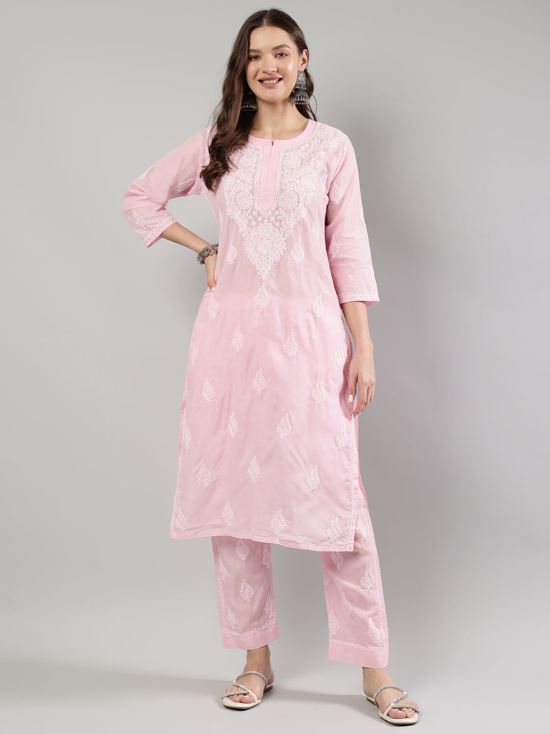 Pink-Cotton-Embroidered-Lucknowi-Chikankari-Kurta-Set