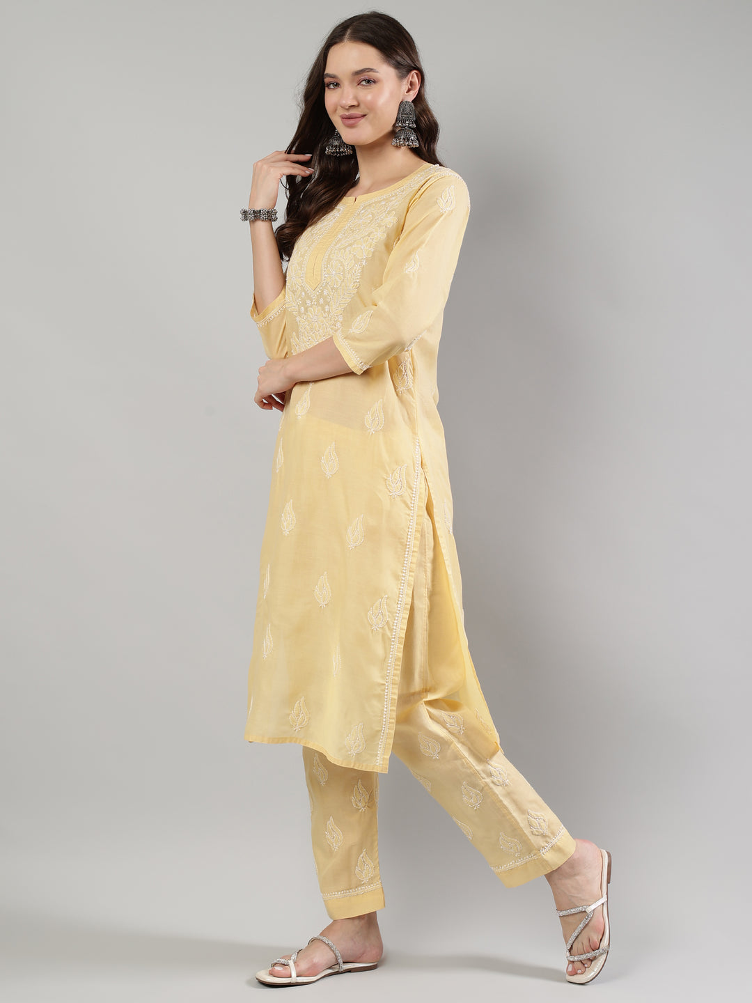 Beige-Cotton-Embroidered-Lucknowi-Chikankari-Kurta-Set