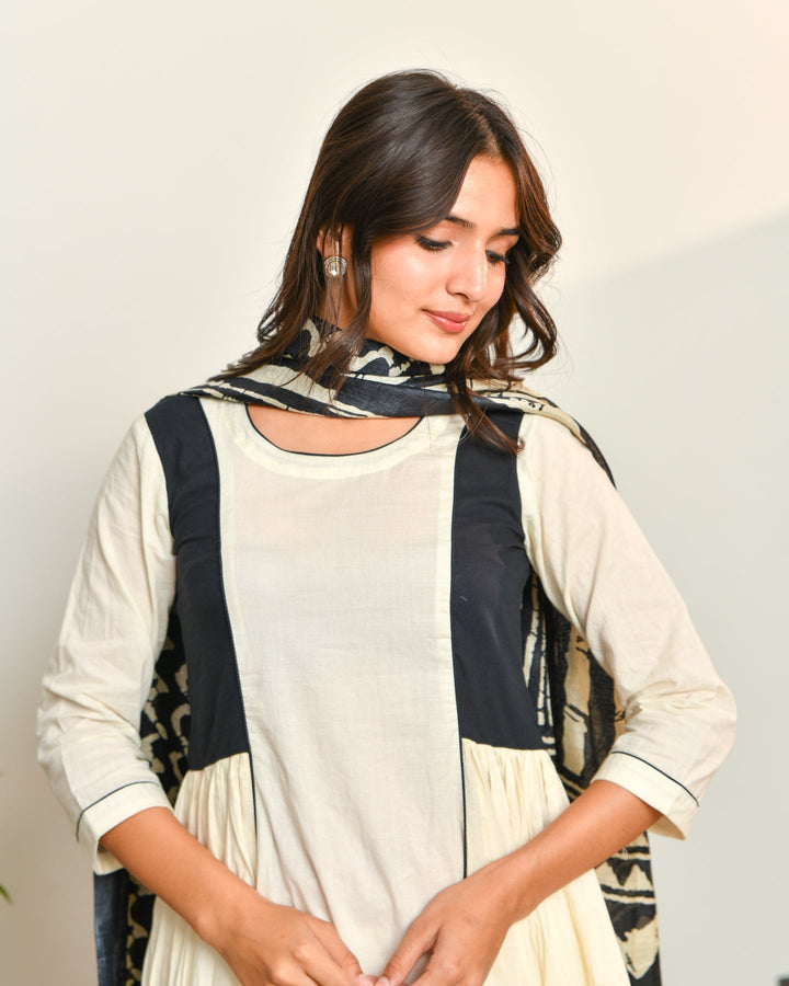 Ivory Black Cotton Ikat 3-Piece Kurta Set