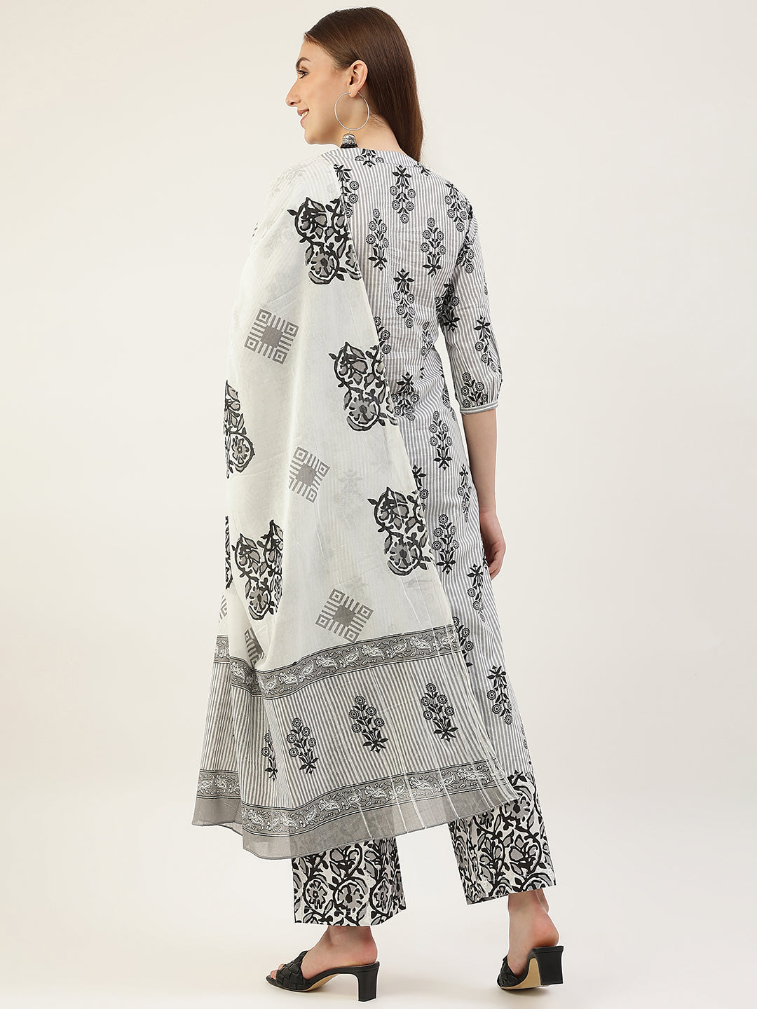White-&-Black-Pure-Cotton-3-Piece-Kurta-Set