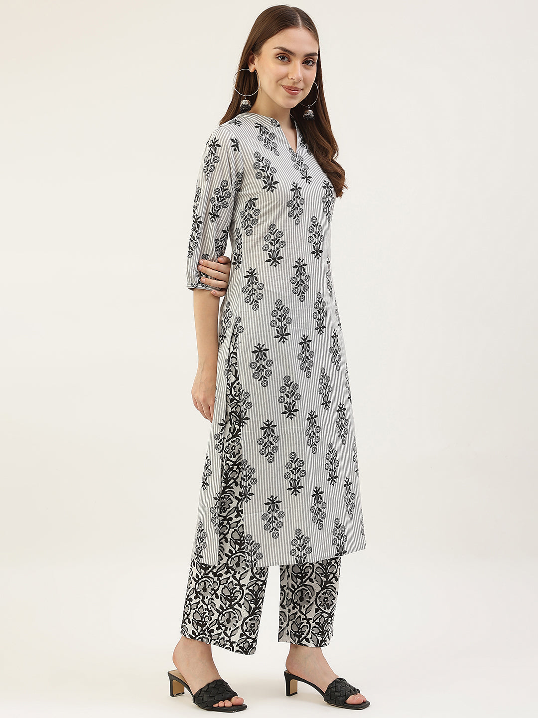 White-&-Black-Pure-Cotton-3-Piece-Kurta-Set