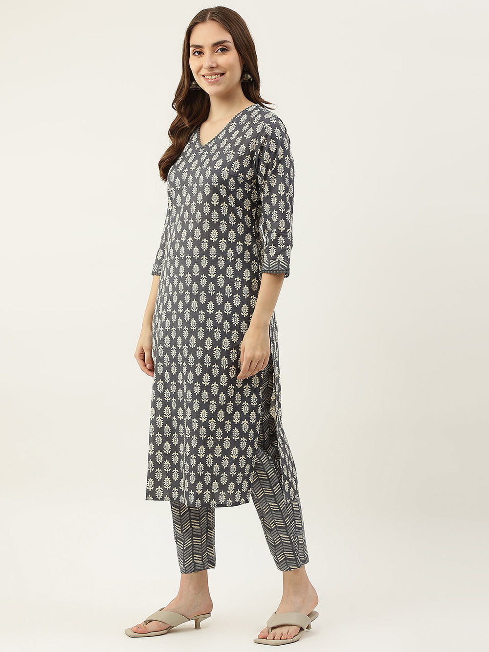 Grey-Cotton-Straight-3-Piece-Kurta-Set