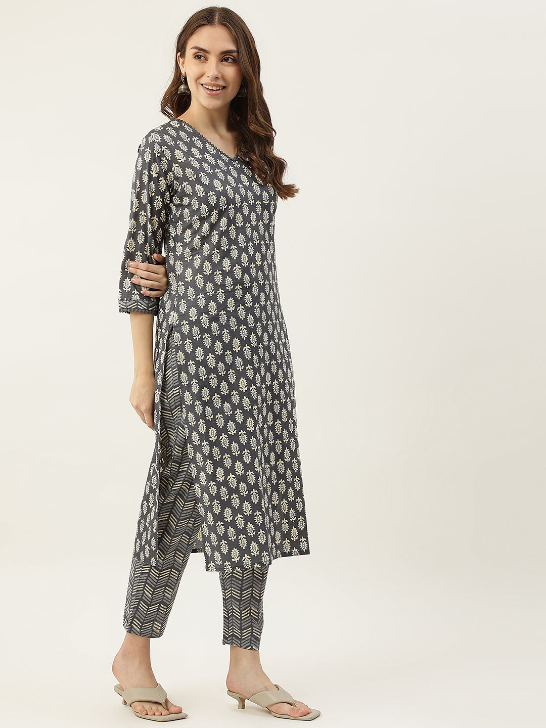 Grey-Cotton-Straight-3-Piece-Kurta-Set
