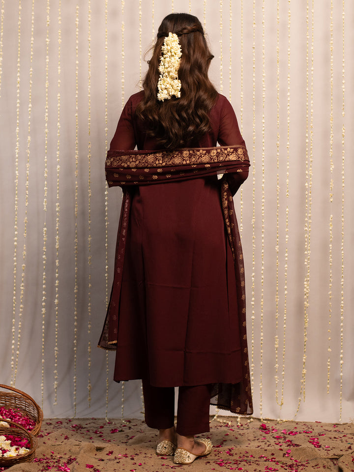 Maroon-Poly-Crepe-Boat-Neck-3-Piece-Kurta-Set