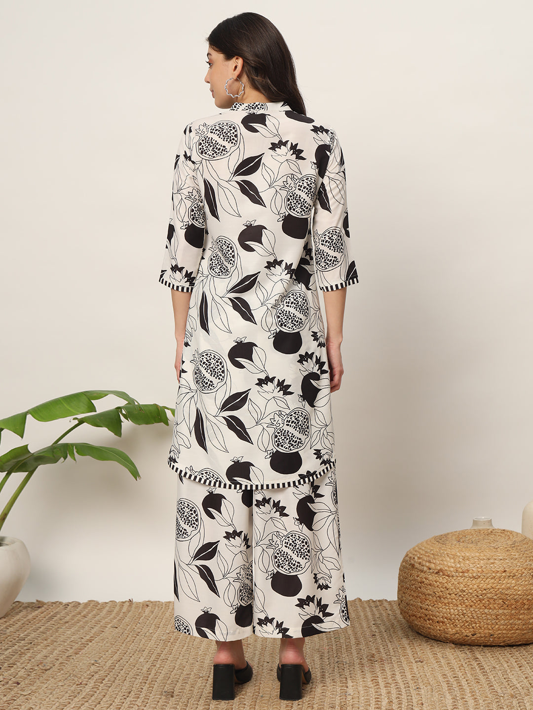 Off-White-Cotton-Blend-Printed-2-Piece-Kurta-Set
