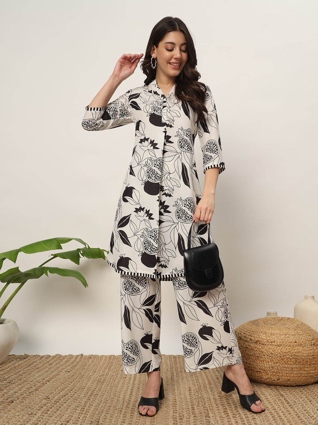 Off-White-Cotton-Blend-Printed-2-Piece-Kurta-Set
