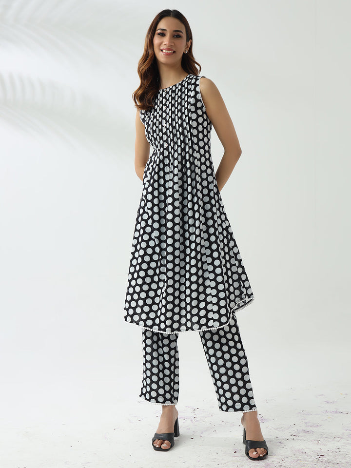 Black-&-White-Cotton-Flared-2-Piece-Kurta-Set