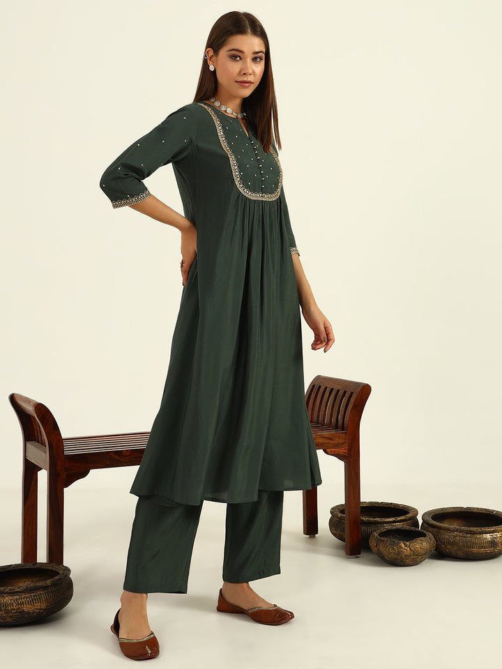 Green-Viscose-Chanderi-A-Line-3-Piece-Kurta-Set