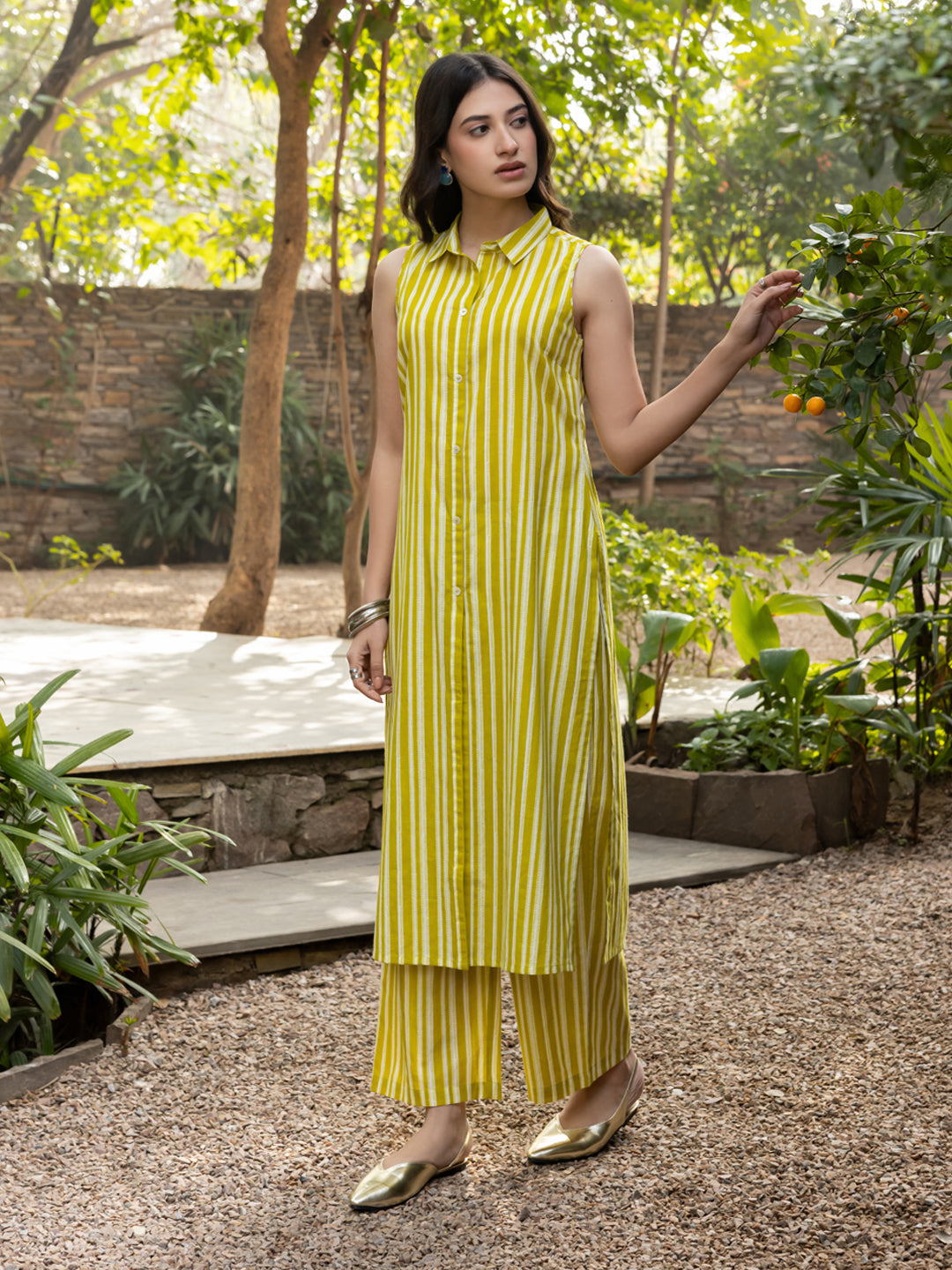Yellow-Cotton-Straight-Cut-2-Piece-Kurta-Set