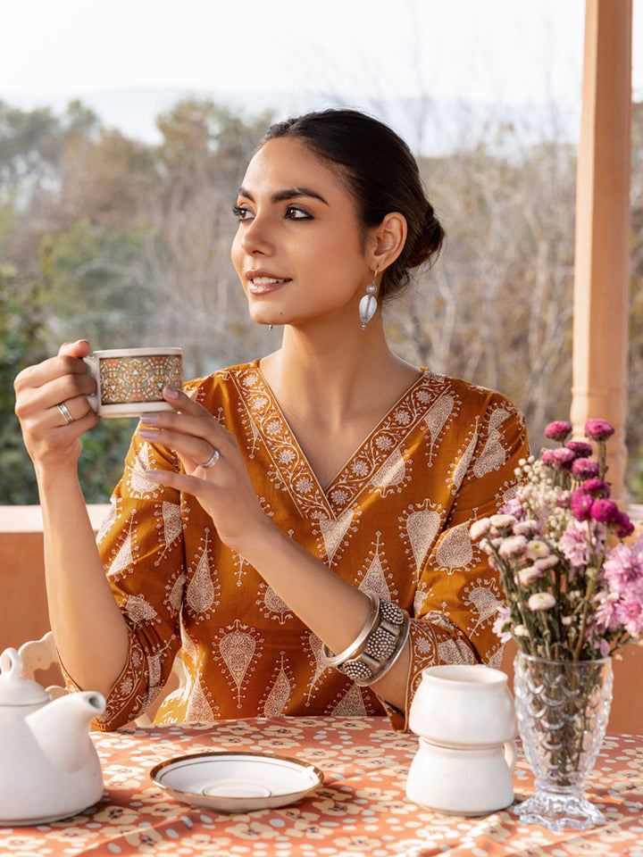 Mustard-Cotton-Printed-Straight-Cut-2-Piece-Kurta-Set