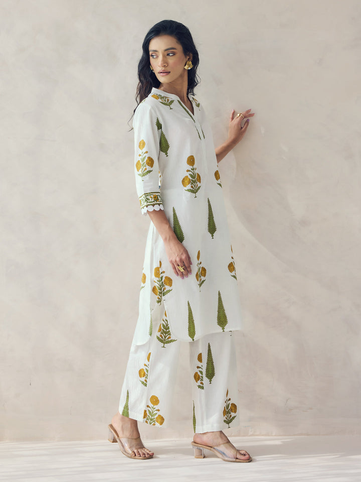 Off-White-Cotton-Floral-Printed-Straight-2-Piece-Kurta-Set