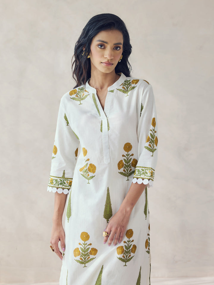 Off-White-Cotton-Floral-Printed-Straight-2-Piece-Kurta-Set