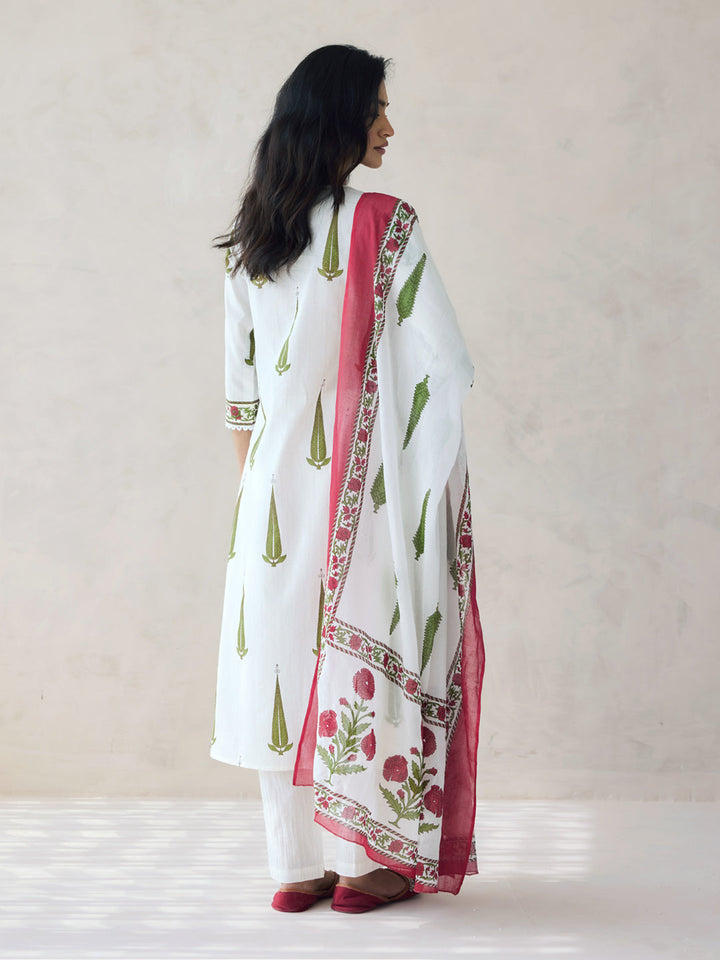 Off-White-Cotton-Printed-3-Piece-Kurta-Set
