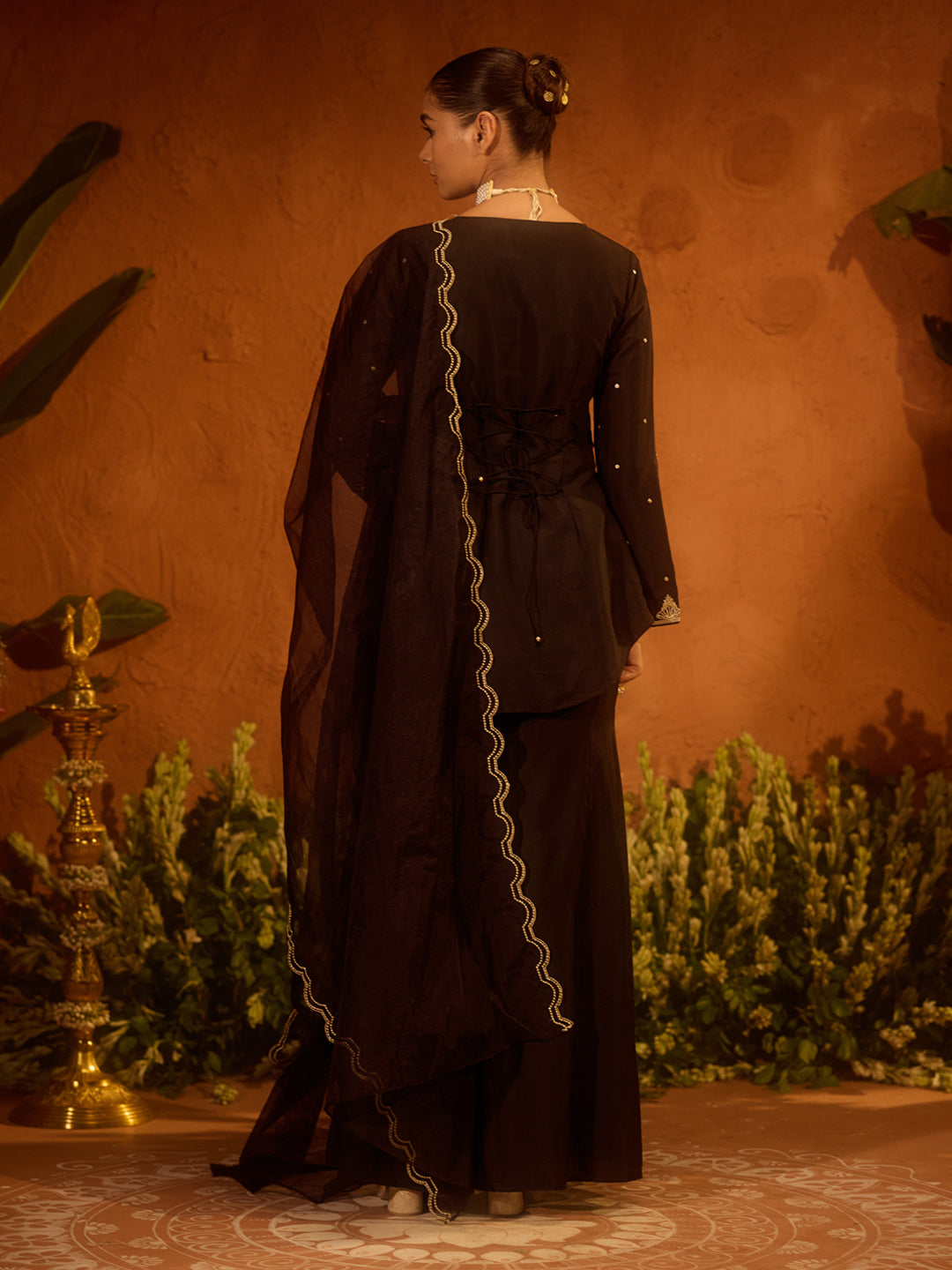 Black-Viscose-Chanderi-Embroidered-Ethnic-A-Line-3-Piece-Kurta-Set