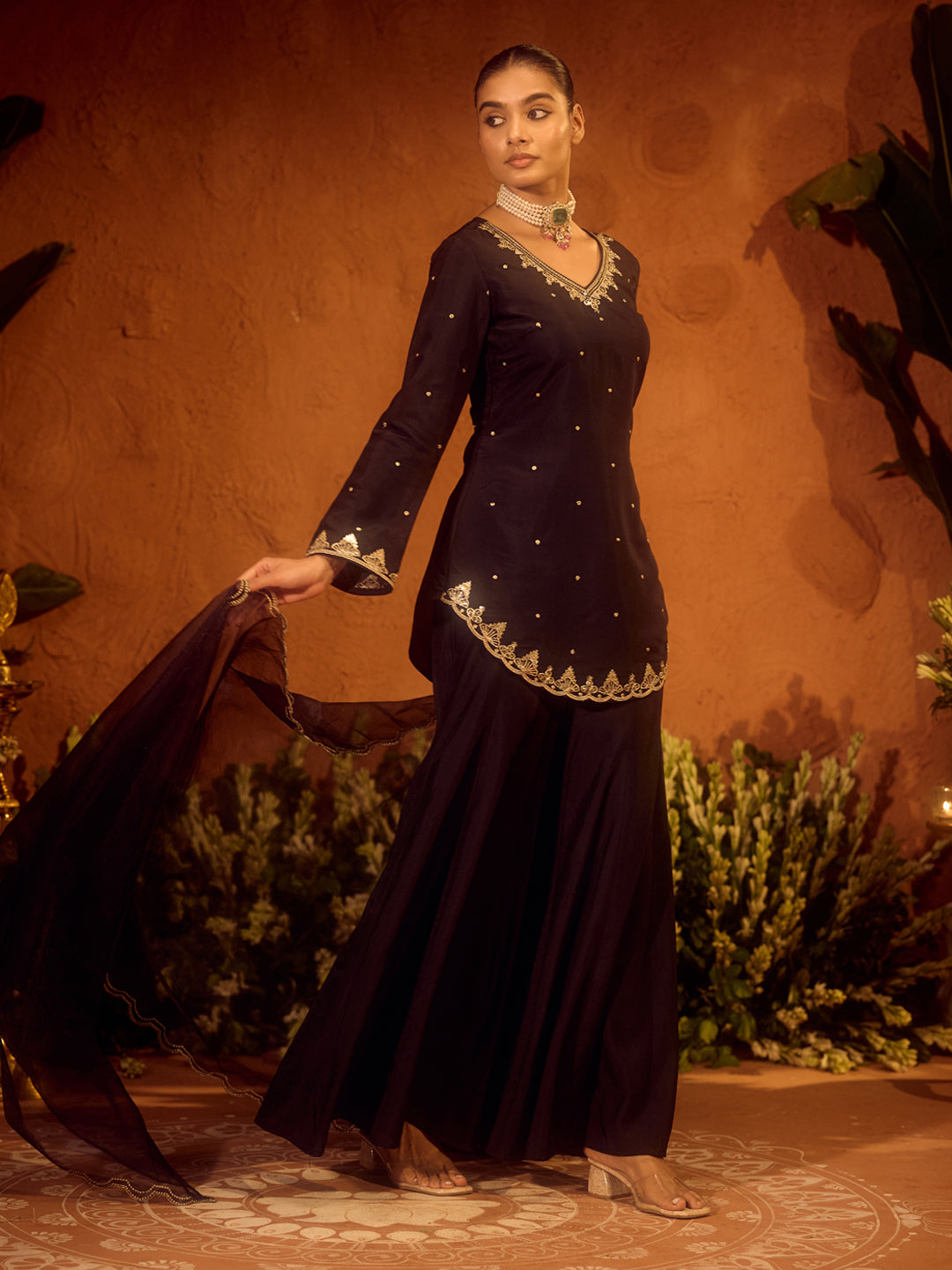 Black-Viscose-Chanderi-Embroidered-Ethnic-A-Line-3-Piece-Kurta-Set