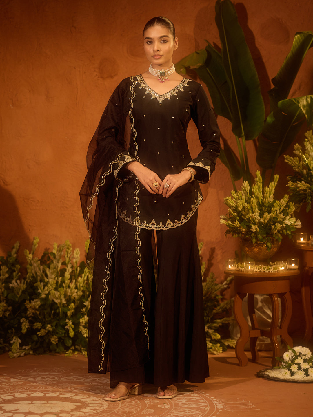 Black-Viscose-Chanderi-Embroidered-Ethnic-A-Line-3-Piece-Kurta-Set