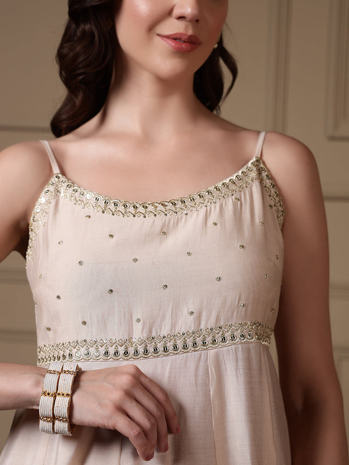 Off-White-Viscose-Chanderi-Embroidered-A-Line-3-Piece-Kurta-Set