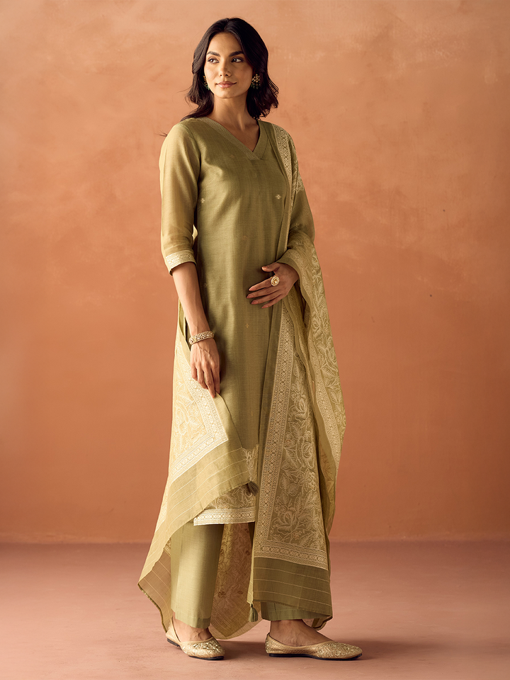 Green Cotton Blend Jacquard Woven Kurta Set with Dupatta
