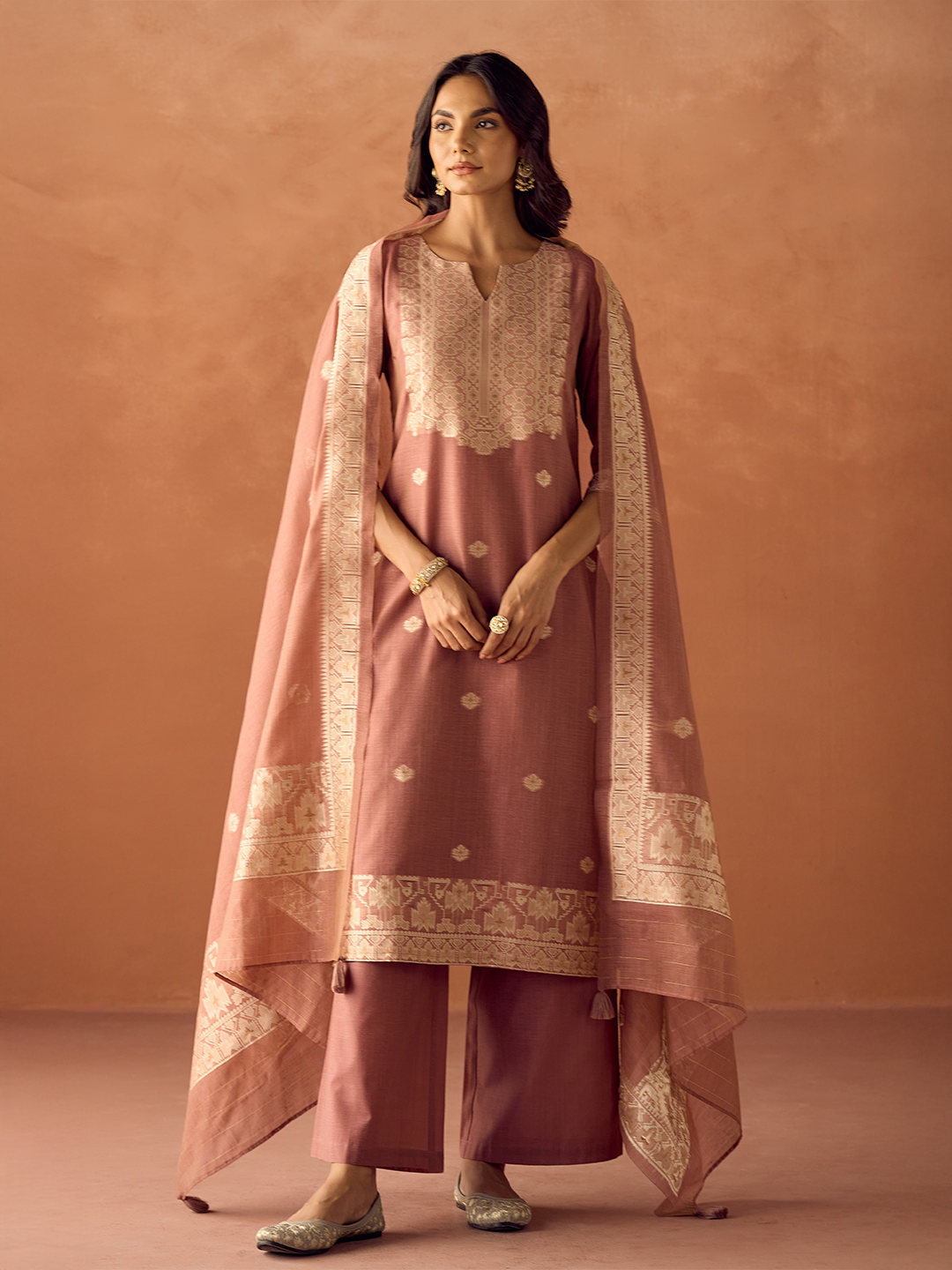 Dusty Pink Cotton Blend Jacquard Woven Kurta Set with Dupatta