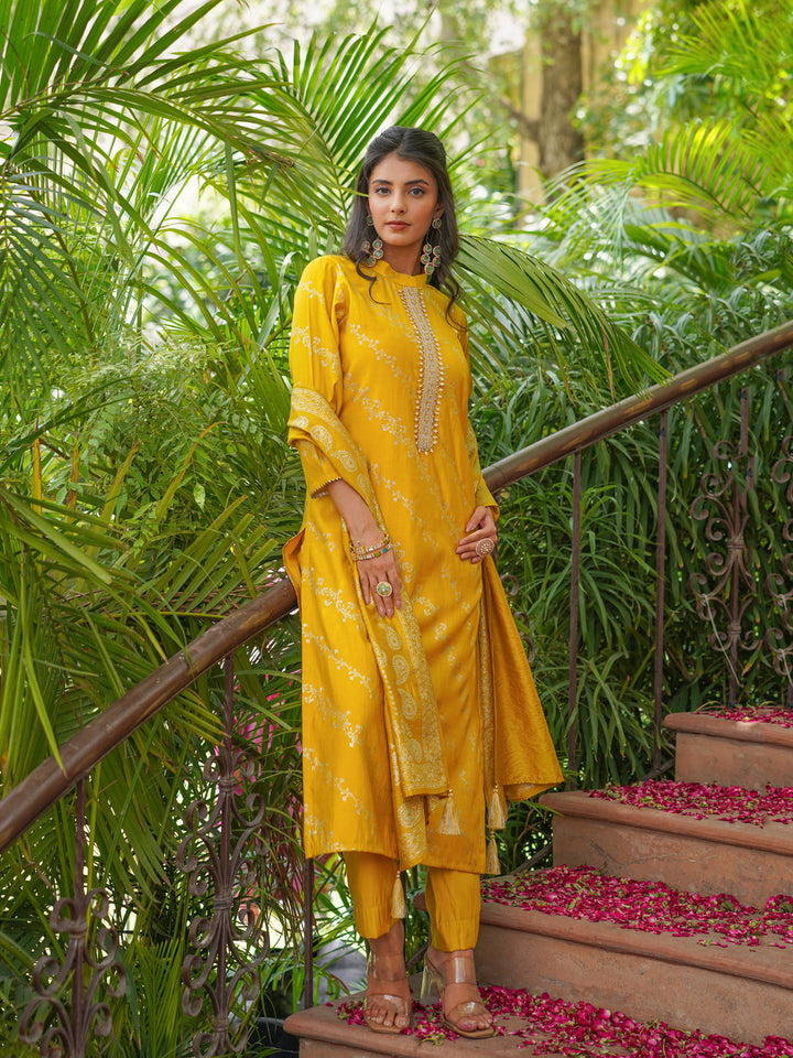 Yellow Silk Blend Floral Printed Straight Kurta Trousers With Dupatta