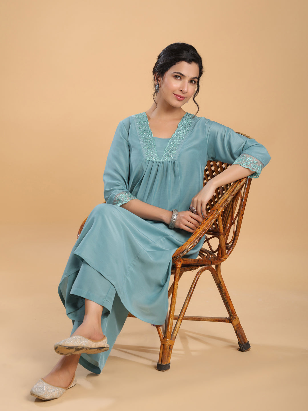 Sage-Muslin-Embroidered-Gathering-2-Piece-Kurta-Set