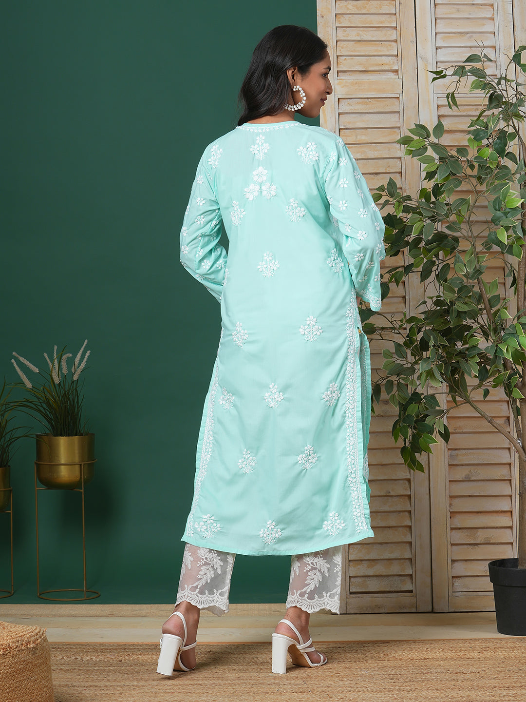 Sea-Green-Cotton-Floral-Notch-Neck-Chikankari-Kurta