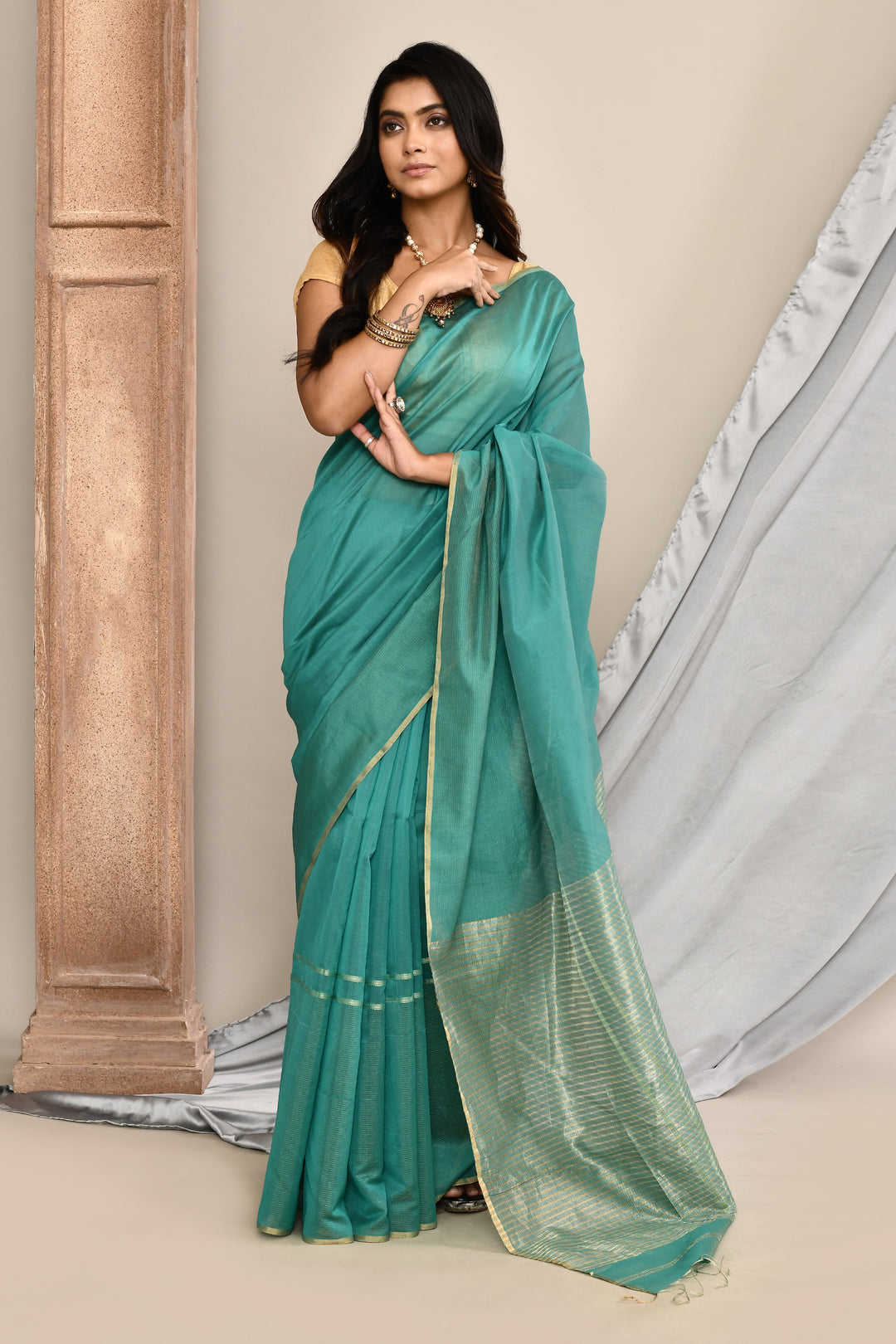 Sea-Green-Maheshwari-Tissue-Saree-With-Golden-Stripes-Pallu